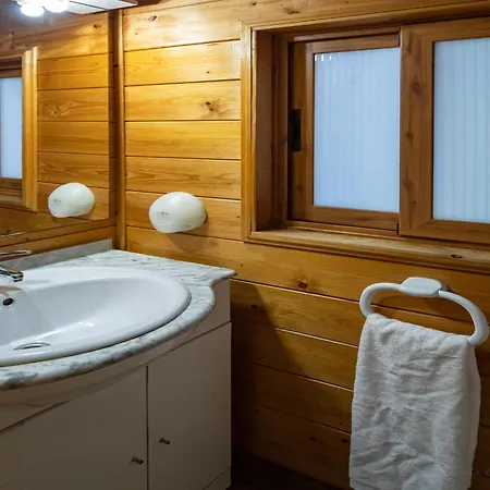 Appealing With Garden Holiday home *
